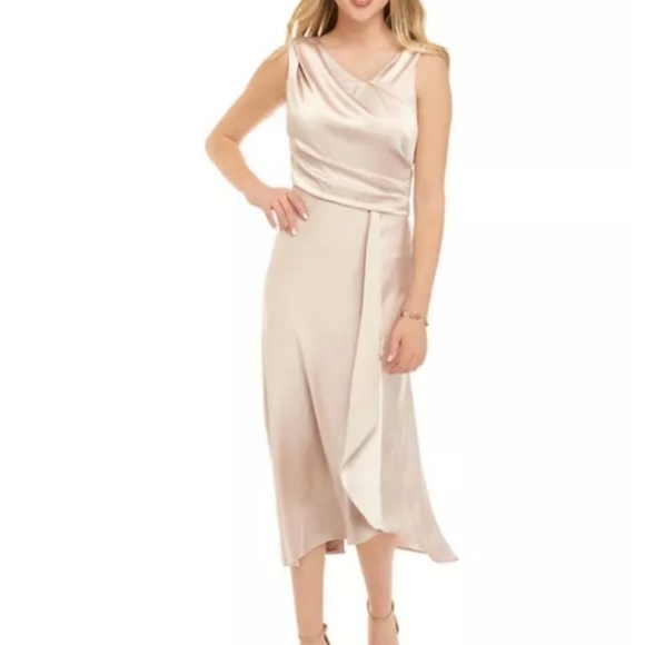 Taylor satin champaign color dress size 14P - Picture 1 of 15